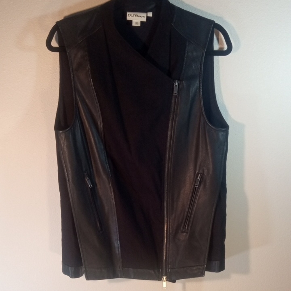 DKNY Women"s Sleek Black Lamb Skin and Fabric Vest, Size Medium - Picture 2 of 16